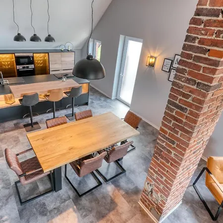 One Moment Boardinghouse -