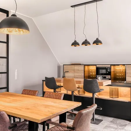 One Moment Boardinghouse - *