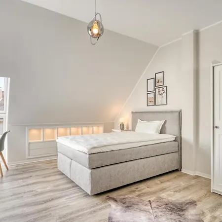 One Moment Boardinghouse - בית אירוח