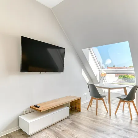 One Moment Boardinghouse - בית אירוח *