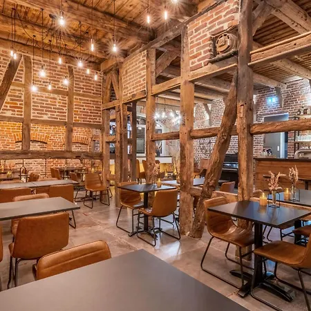 One Moment Boardinghouse - בית אירוח