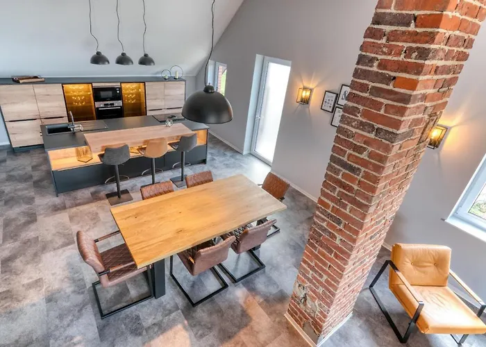 One Moment Boardinghouse -