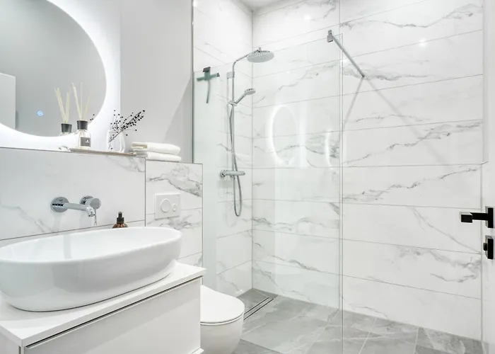 One Moment Boardinghouse - *