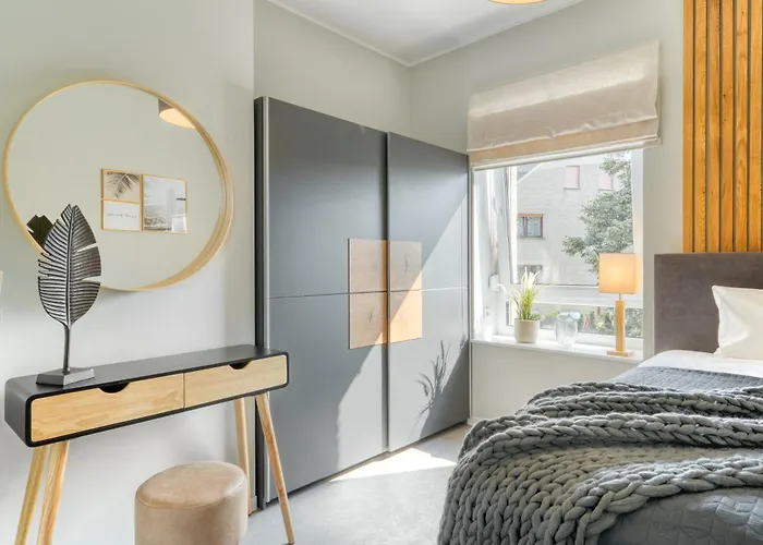 One Moment Boardinghouse - *