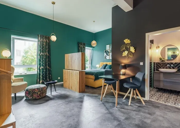 One Moment Boardinghouse -